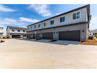 Photo #4: 1519698 Listing