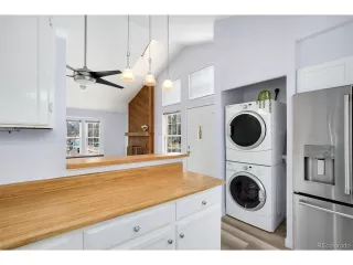 Photo #5: 1520707 Listing