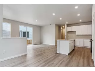 Photo #3: 1522257 Listing