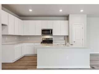 Photo #4: 1522257 Listing