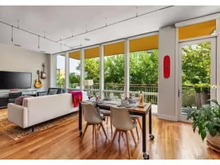 Photo #5: 1526451 Listing