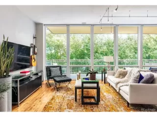 Photo #6: 1526451 Listing