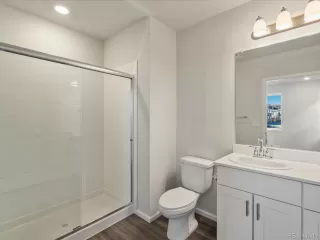 Photo #4: 1527550 Listing