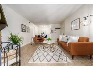 Photo #4: 1527934 Listing