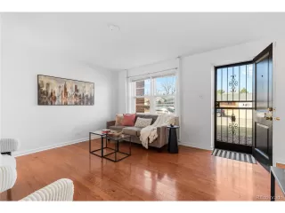 Photo #2: 1528786 Listing 