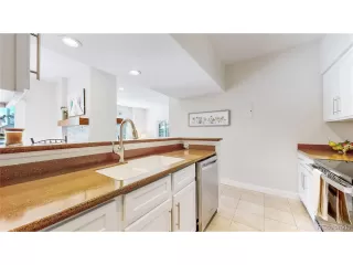 Photo #5: 1531480 Listing 