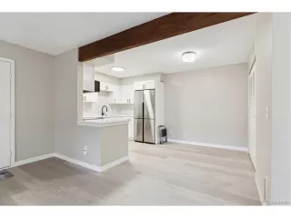 Photo #2: 1531496 Listing 