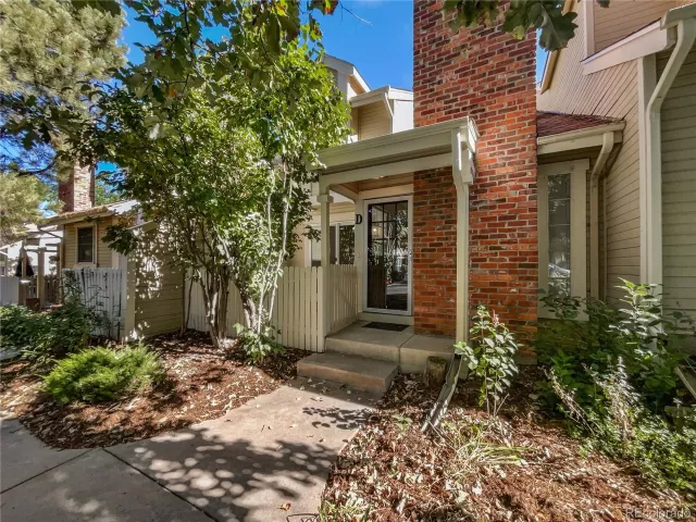 MLS: 1532573 Condo For Sale