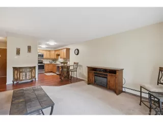 Photo #4: 1533104 Listing 