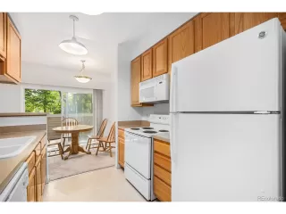 Photo #6: 1535646 Listing