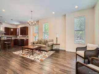 Photo #3: 1536411 Listing 