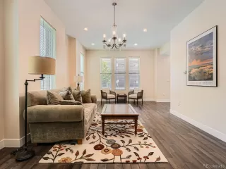 Photo #4: 1536411 Listing 