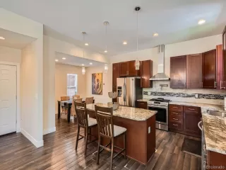 Photo #5: 1536411 Listing 