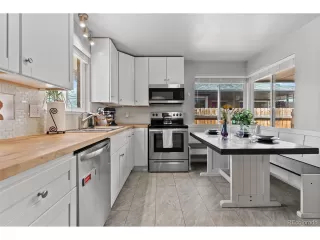 Photo #5: 1538379 Listing 