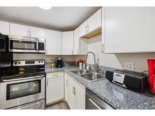 MLS: 1541558 Condo For Sale