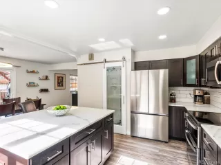 Photo #2: 1541877 Listing