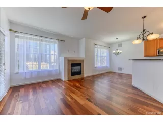 Photo #5: 1549487 Listing