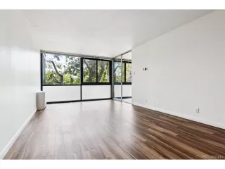 Photo #2: 1549647 Listing