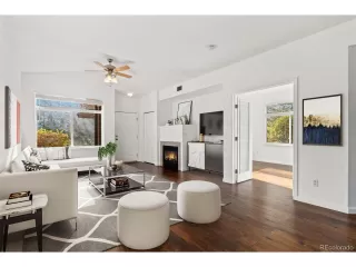 Photo #2: 1549851 Listing