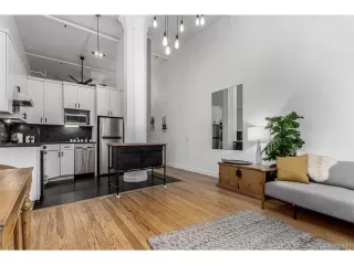 Photo #2: 1550984 Listing