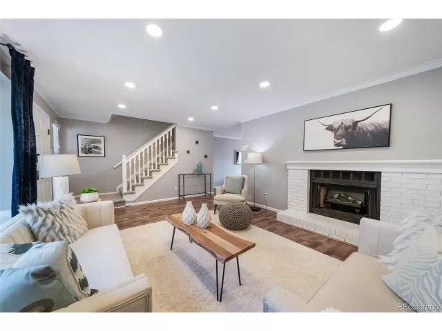 MLS: 1553701 Condo For Sale