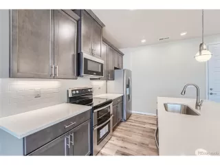 Photo #5: 1554244 Listing