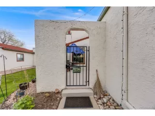 Photo #3: 1556889 Listing 