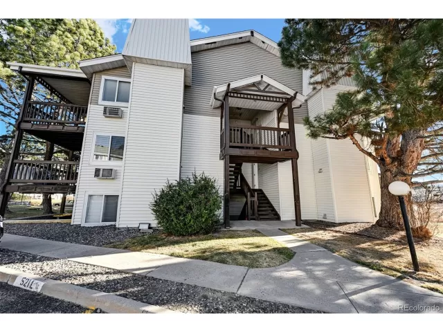 MLS: 1558277 Condo For Sale