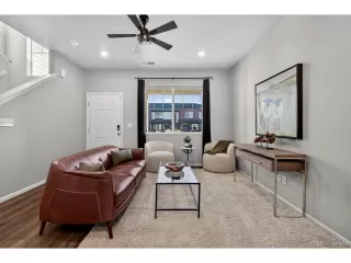 Photo #6: 1559129 Listing