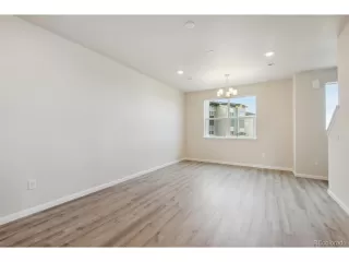 Photo #4: 1560364 Listing 