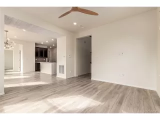 Photo #2: 1560750 Listing 