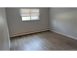 Photo #2: 1560821 Listing 