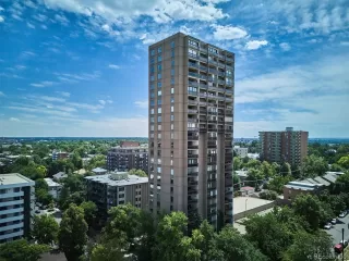 Photo #2: 1561655 Listing 