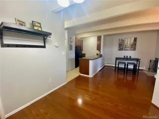 Photo #3: 1561977 Listing 