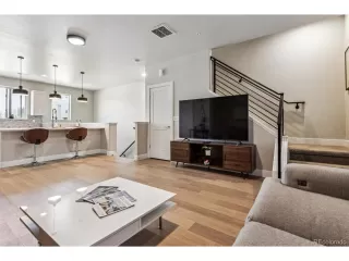 Photo #6: 1562955 Listing 