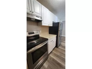 Photo #2: 1563000 Listing 