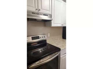 Photo #3: 1563000 Listing 