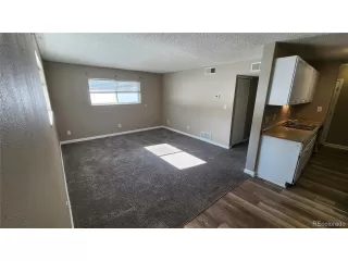 Photo #6: 1563000 Listing 