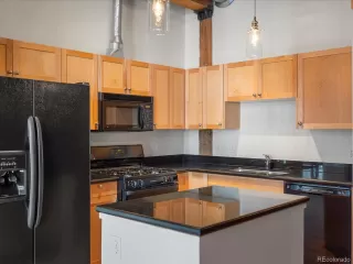 Photo #5: 1564562 Listing