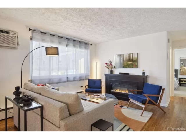 MLS: 1567855 Condo For Sale