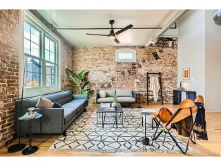 Photo #5: 1569367 Listing