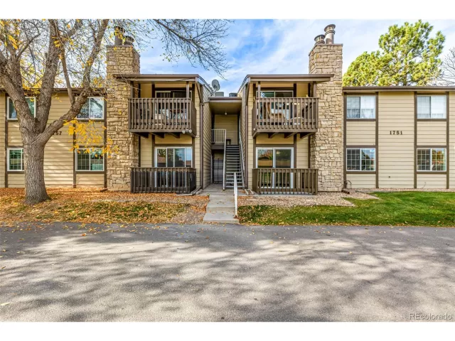 MLS: 1569750 Condo For Sale