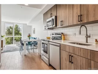 Photo #4: 1570067 Listing 