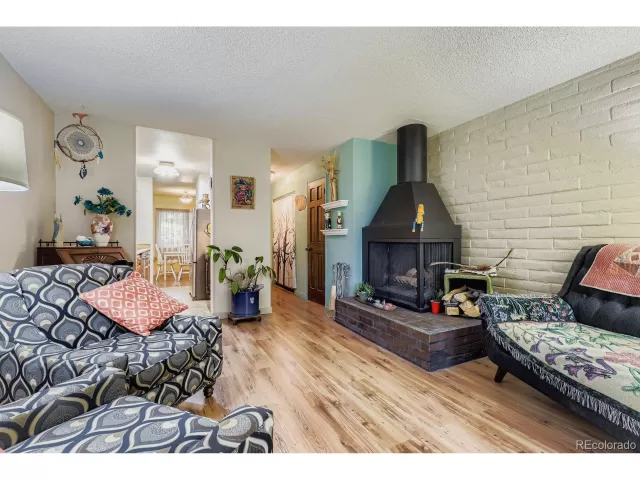 MLS: 1572706 Condo For Sale