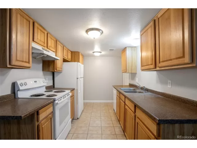 MLS: 1574450 Condo For Sale