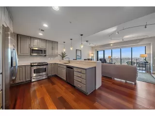 Photo #4: 1574579 Listing