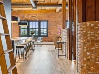 Photo #2: 1575531 Listing