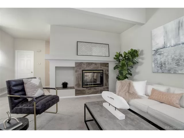 MLS: 1576365 Condo For Sale