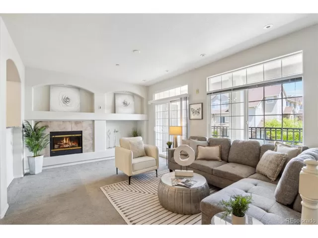 MLS: 1577336 Condo For Sale