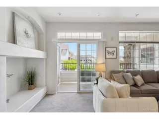 Photo #2: 1577336 Listing